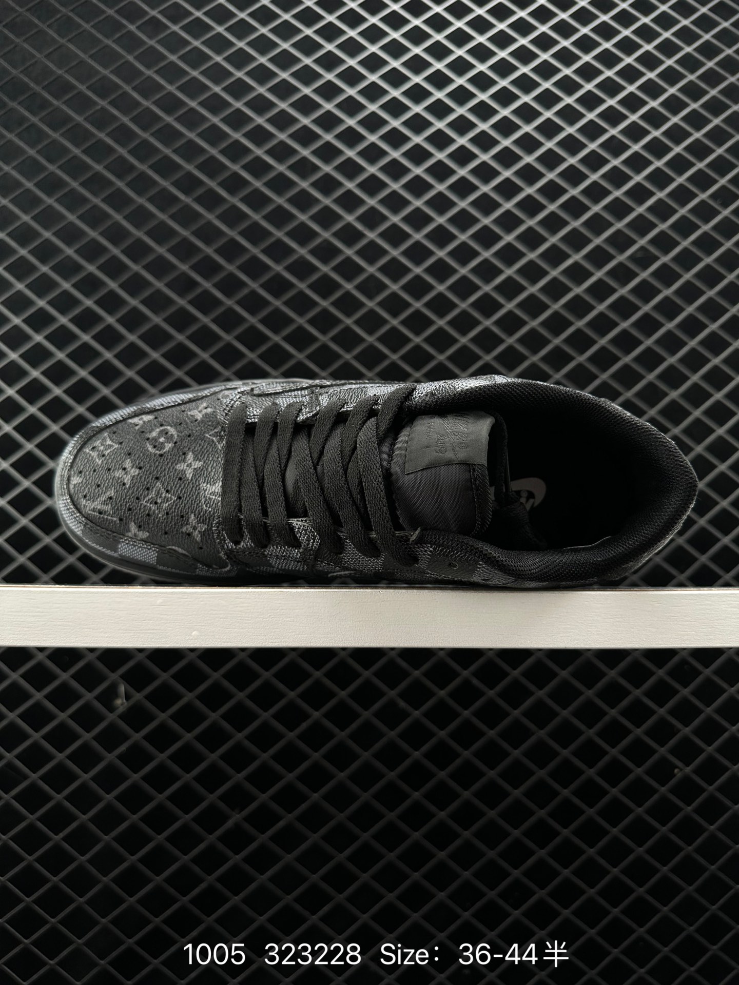 Air Jordan 1  LV  Low